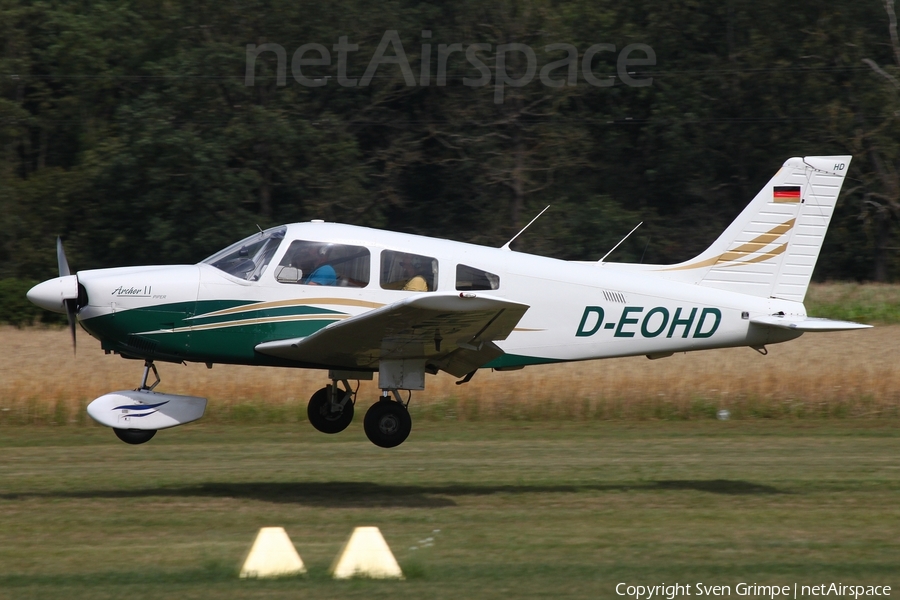 Airbus HFB Motorfluggruppe Piper PA-28-181 Archer II (D-EOHD) | Photo 469020