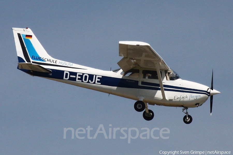 (Private) Cessna F172N Skyhawk II (D-EOJE) | Photo 108466
