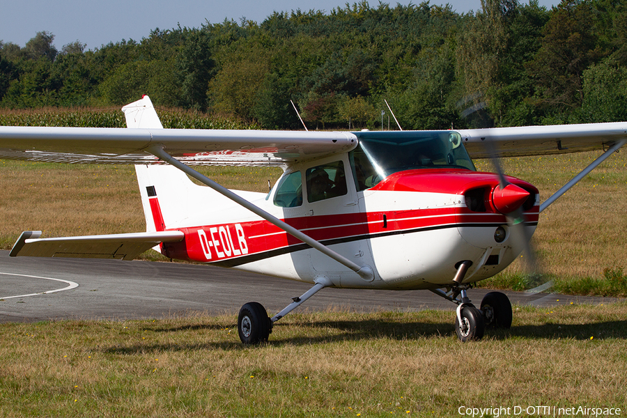 LSV Kiel Cessna 172N Skyhawk II (D-EOLB) | Photo 393023