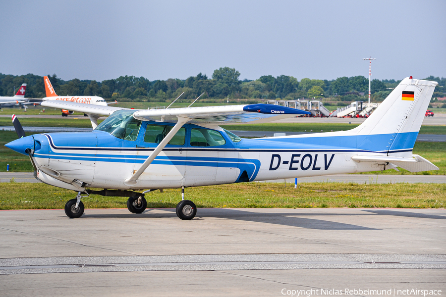 (Private) Cessna 172RG Cutlass (D-EOLV) | Photo 346839