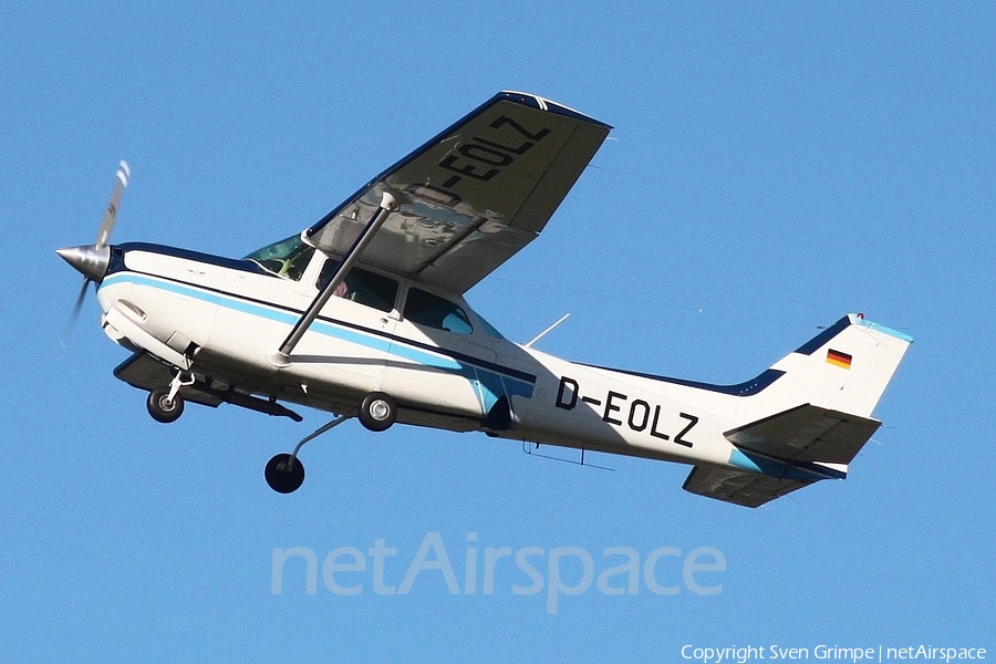 (Private) Cessna 172RG Cutlass (D-EOLZ) | Photo 166630