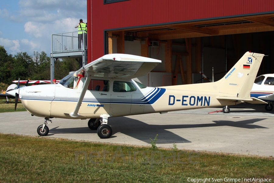 (Private) Cessna 172P Skyhawk II (D-EOMN) | Photo 456934