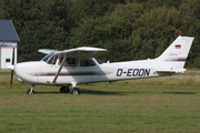 Aeroclub Hamburg Cessna 172R Skyhawk (D-EOON) at  Neumuenster, Germany