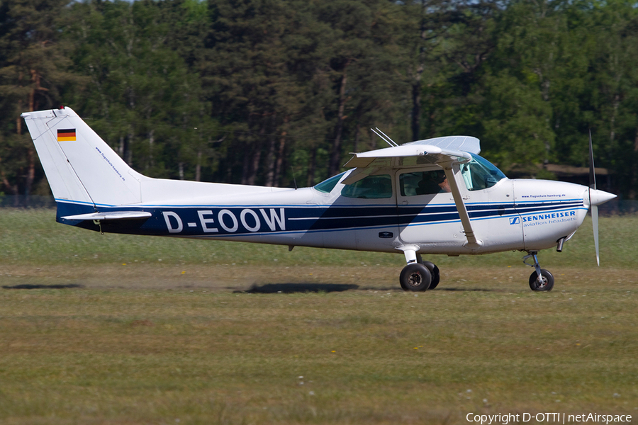 Air Hamburg Cessna F172N Skyhawk II (D-EOOW) | Photo 359001