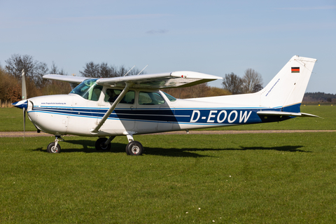 Flugschule Hamburg Cessna F172N Skyhawk II (D-EOOW) at  Rendsburg - Schachtholm, Germany