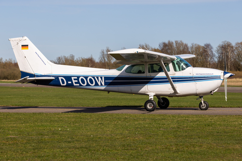 Flugschule Hamburg Cessna F172N Skyhawk II (D-EOOW) at  Rendsburg - Schachtholm, Germany