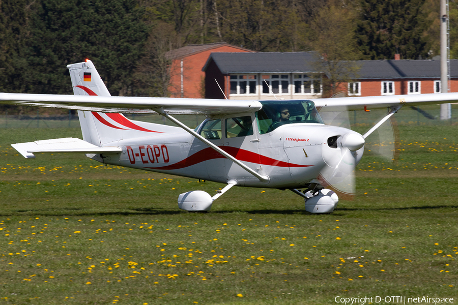 Airbus HFB Motorfluggruppe Cessna F172N Skyhawk II (D-EOPD) | Photo 314179