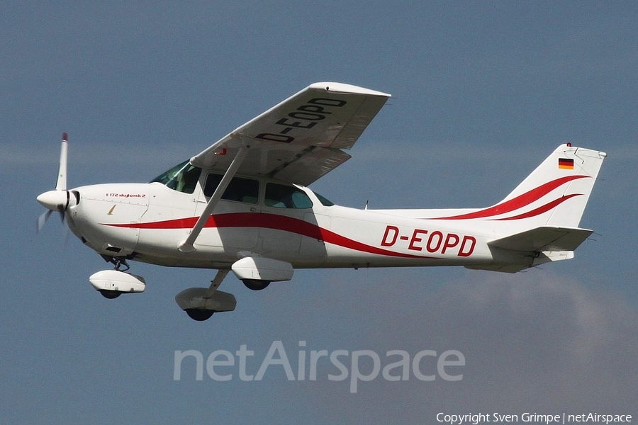 Airbus HFB Motorfluggruppe Cessna F172N Skyhawk II (D-EOPD) | Photo 240559