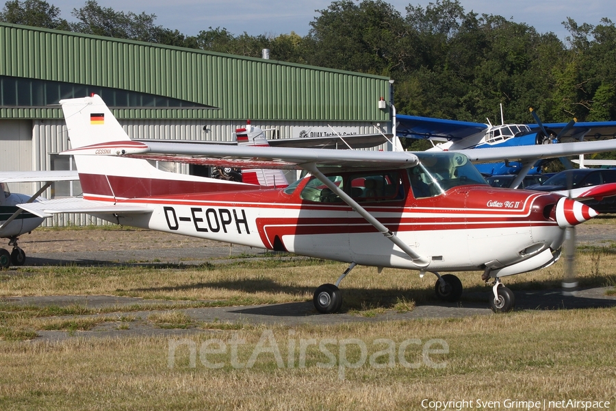 (Private) Cessna 172RG Cutlass (D-EOPH) | Photo 458159