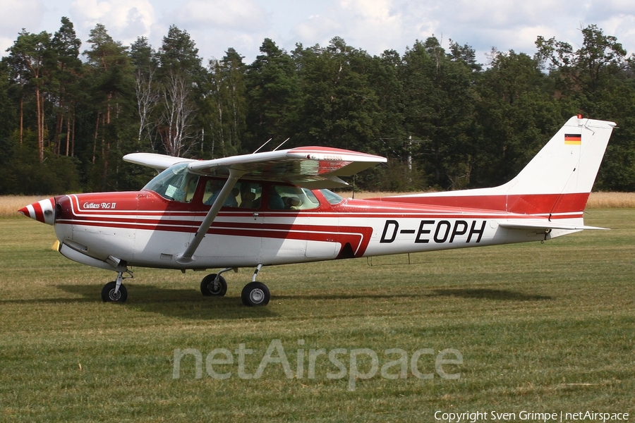 (Private) Cessna 172RG Cutlass (D-EOPH) | Photo 469021