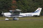Airbus HFB Motorfluggruppe Cessna 172P Skyhawk (D-EOPX) at  Stade, Germany