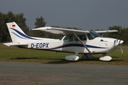 Airbus HFB Motorfluggruppe Cessna 172P Skyhawk (D-EOPX) at  Stade, Germany