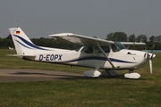 Airbus HFB Motorfluggruppe Cessna 172P Skyhawk (D-EOPX) at  Uetersen - Heist, Germany