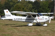 HFC Hamburg Cessna 172R Skyhawk (D-EOSG) at  Neumuenster, Germany