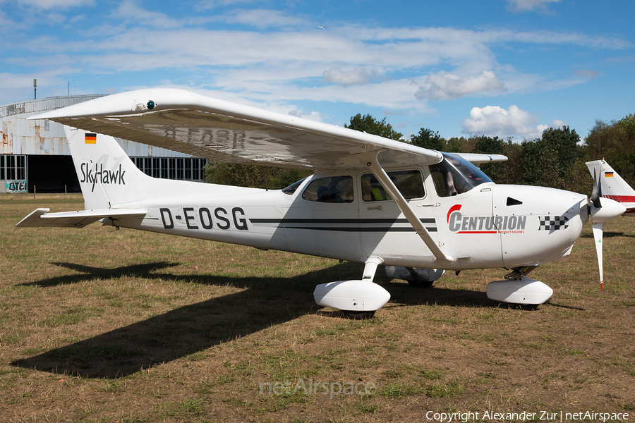 HFC Hamburg Cessna 172R Skyhawk (D-EOSG) | Photo 405270