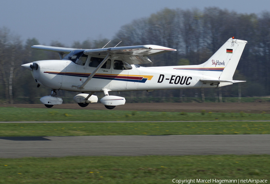 (Private) Cessna 172R Skyhawk (D-EOUC) | Photo 163874