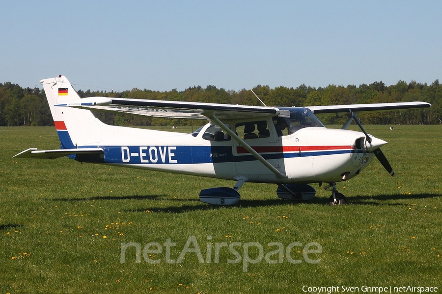 (Private) Cessna F172N Skyhawk II (D-EOVE) | Photo 242277