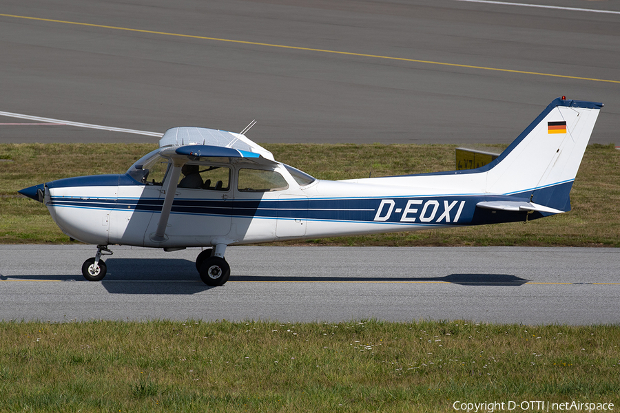 (Private) Cessna F172M Skyhawk (D-EOXI) | Photo 343839
