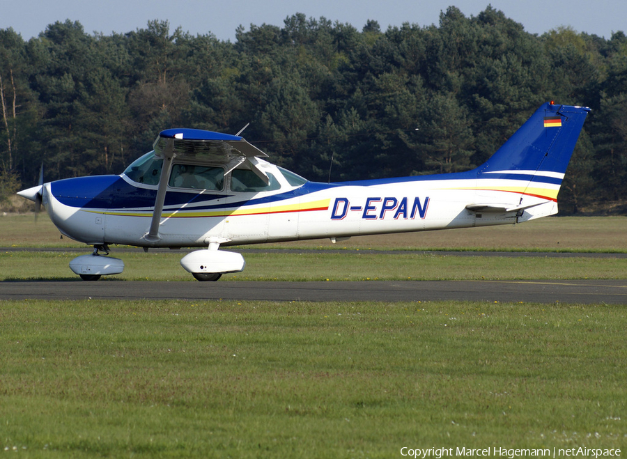 (Private) Cessna 172N Skyhawk (D-EPAN) | Photo 163199