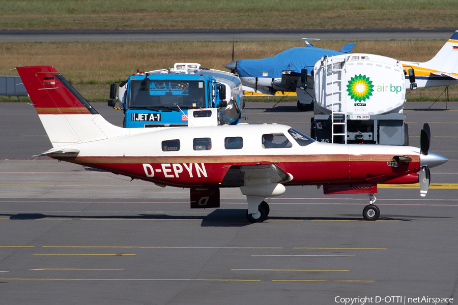 (Private) Piper PA-46-350P Malibu Mirage - JetPROP DLX (D-EPYN) | Photo 260785