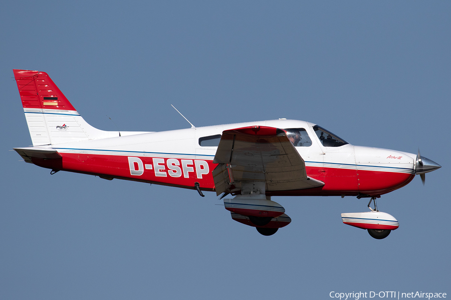Luftsportverein Bielefeld-Gütersloh Piper PA-28-181 Archer III (D-ESFP) | Photo 523478