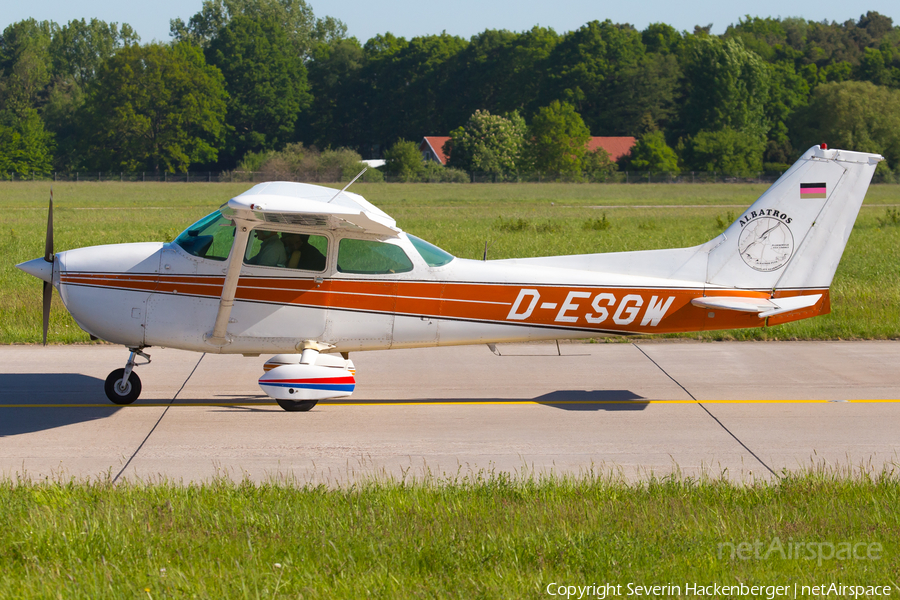 Albatros Flug Cessna 172N Skyhawk (D-ESGW) | Photo 243514