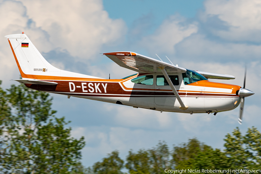 (Private) Cessna R182 Skylane RG II (D-ESKY) | Photo 449032