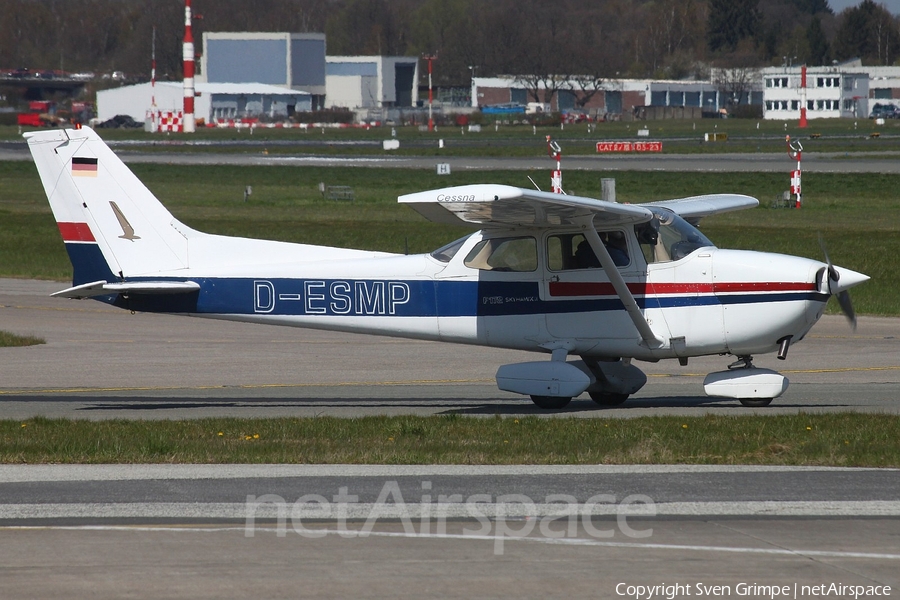 (Private) Cessna F172N Skyhawk II (D-ESMP) | Photo 74299