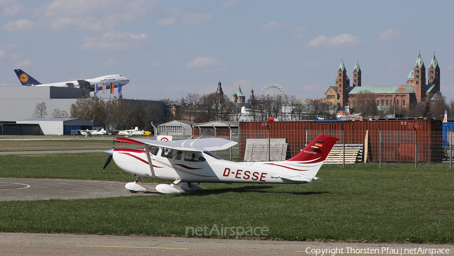 (Private) Cessna 182T Skylane (D-ESSE) | Photo 152691
