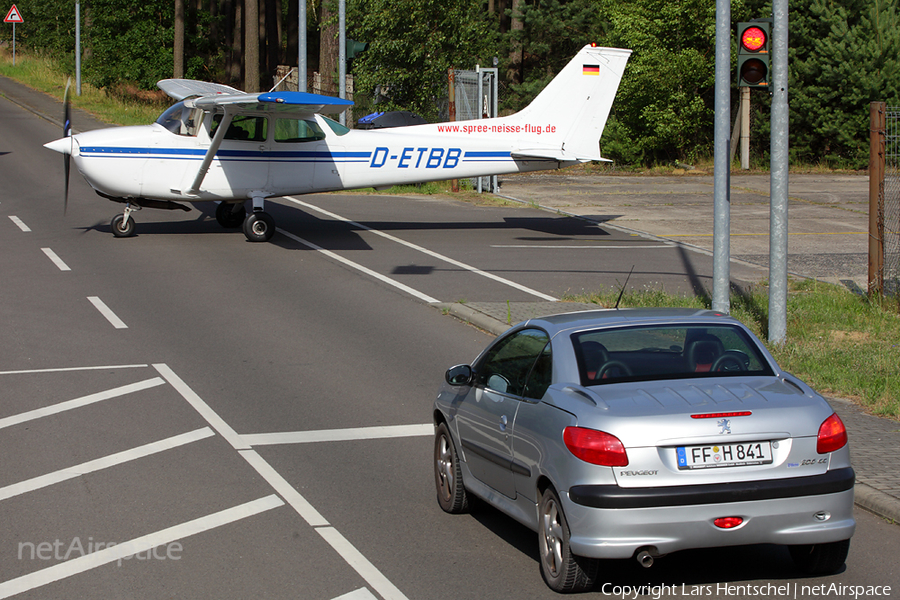 Spree-Neisse-Flug Cessna 172M Skyhawk (D-ETBB) | Photo 422036