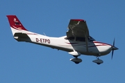 (Private) Cessna 182T Skylane (D-ETPO) at  Uetersen - Heist, Germany