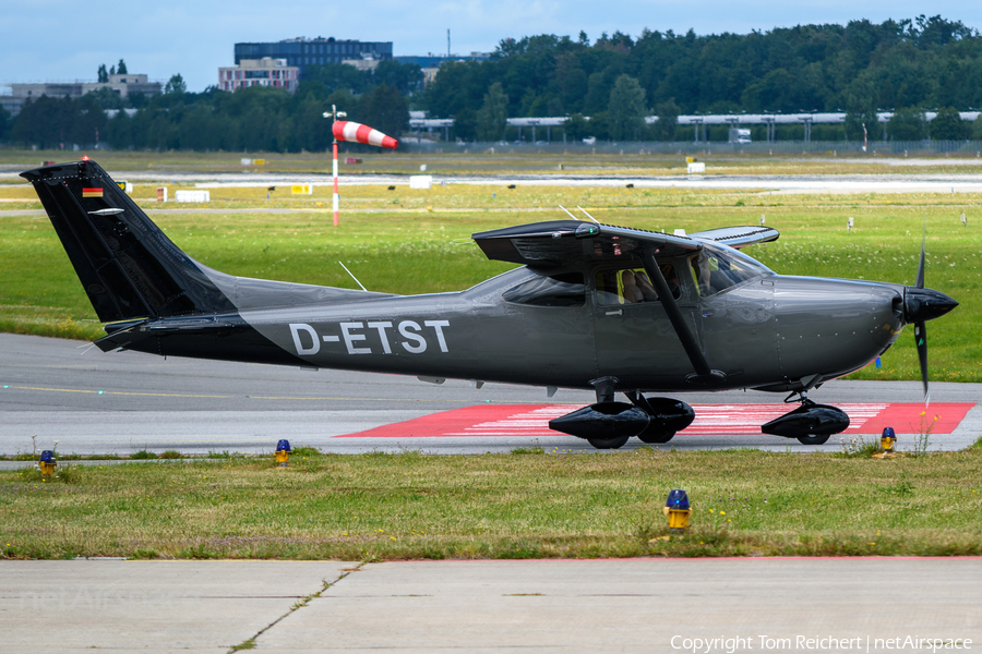 (Private) Cessna T182T Turbo Skylane TC (D-ETST) | Photo 517515