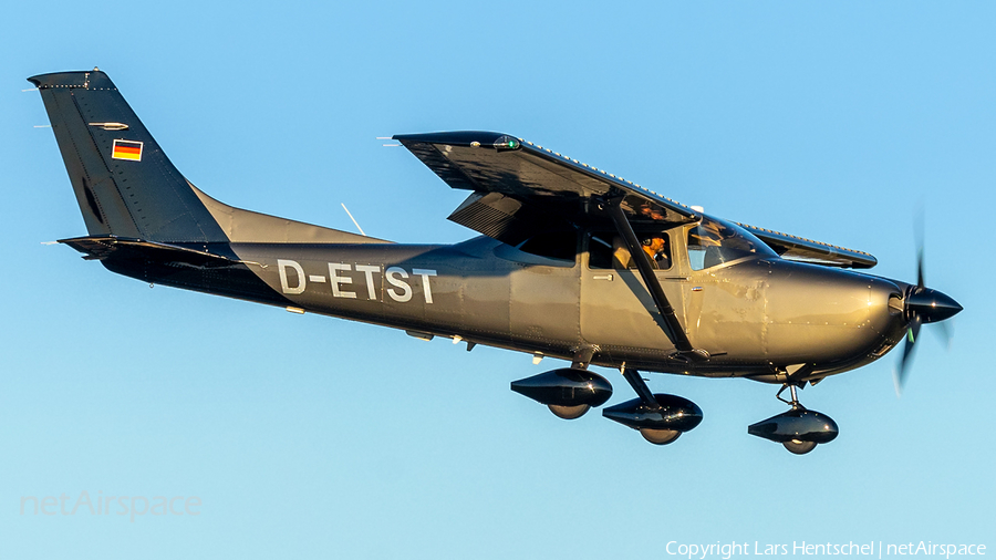 (Private) Cessna T182T Turbo Skylane TC (D-ETST) | Photo 661117