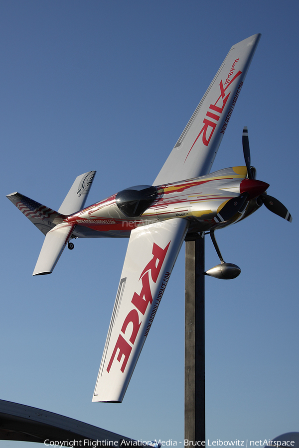 Red Bull Extra EA-300L (D-EUNA) | Photo 165026