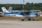 (Private) Cessna 182T Skylane (D-EVDS) at  Hamburg - Fuhlsbuettel (Helmut Schmidt), Germany