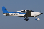 (Private) Cirrus SR22T GTS (D-EWGM) at  Hamburg - Fuhlsbuettel (Helmut Schmidt), Germany