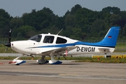 (Private) Cirrus SR22T GTS (D-EWGM) at  Hamburg - Fuhlsbuettel (Helmut Schmidt), Germany