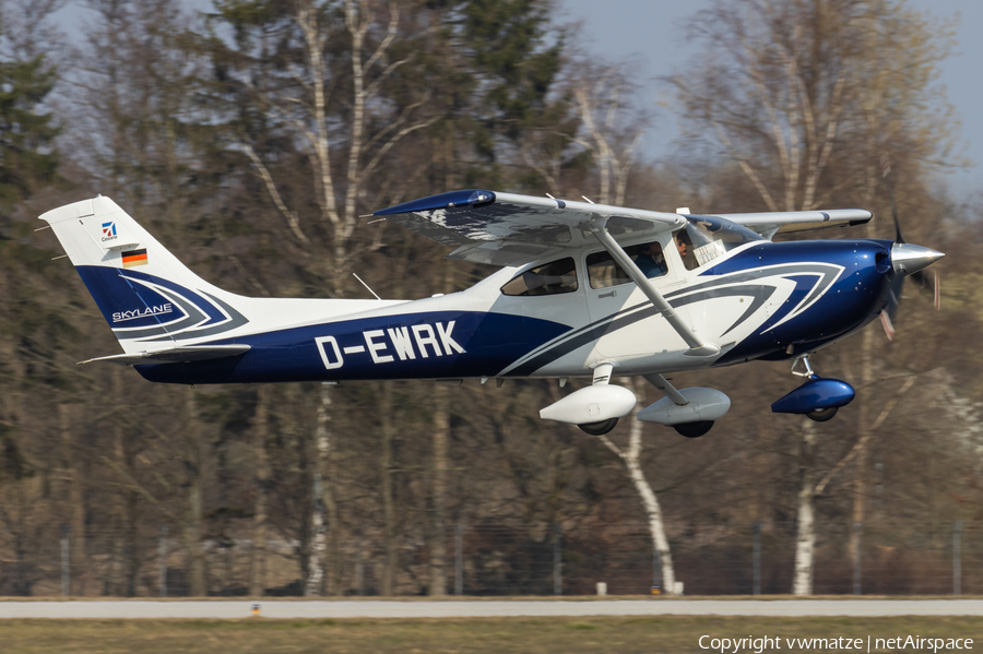 (Private) Cessna 182T Skylane (D-EWRK) | Photo 500482