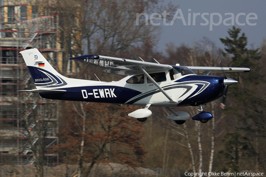 (Private) Cessna 182T Skylane (D-EWRK) | Photo 500529