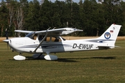 Flugschule Berlin-Brandenburg Cessna 172S Skyhawk SP (D-EWUF) at  Bienenfarm, Germany