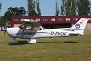 Flugschule Berlin-Brandenburg Cessna 172S Skyhawk SP (D-EWUF) at  Bienenfarm, Germany