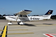 Flight Center Hannover Cessna 172S Skyhawk SP (D-EXAV) at  Cologne/Bonn, Germany