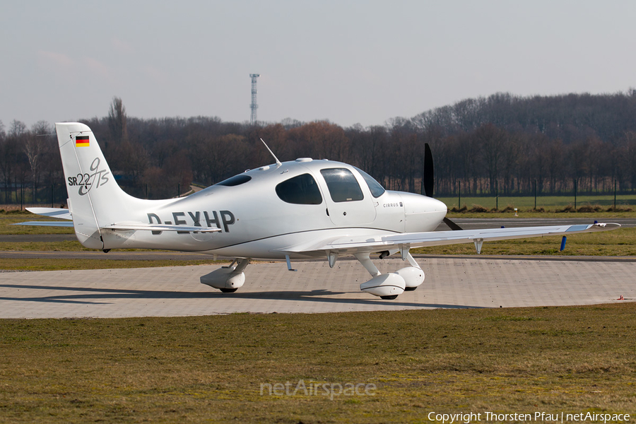 (Private) Cirrus SR22 GTS (D-EXHP) | Photo 102077