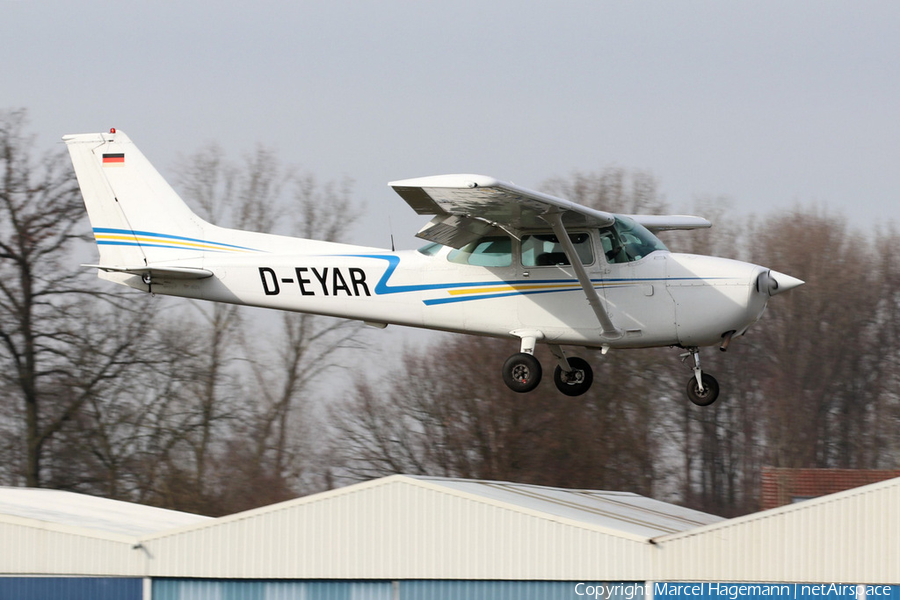 (Private) Cessna 172P Skyhawk (D-EYAR) | Photo 226178
