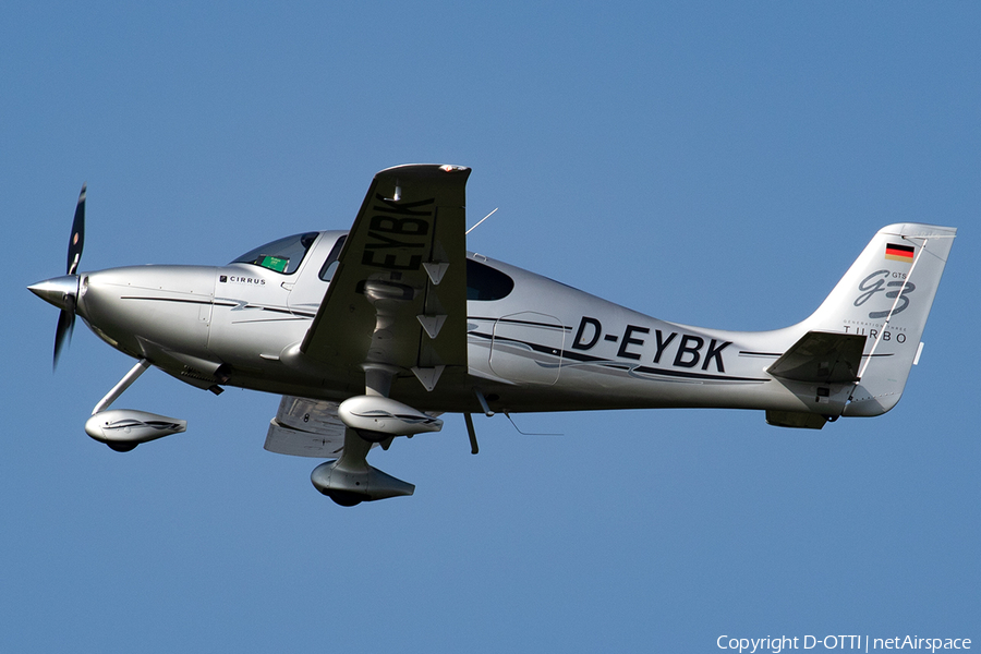 (Private) Cirrus SR22 G3 GTS (D-EYBK) | Photo 405171