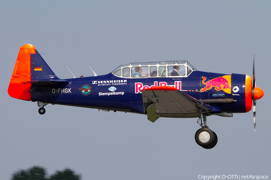 (Private) North American AT-16 Harvard (Noorduyn) (D-FHGK) | Photo 510522