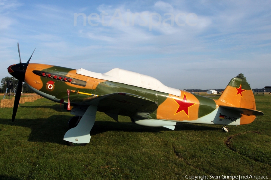 (Private) Yakovlev Yak-9UM (D-FIST) | Photo 589361