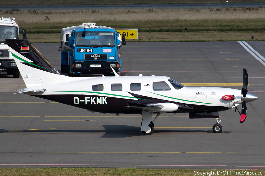 (Private) Piper PA-46-600TP M600 (D-FKMK) | Photo 401032
