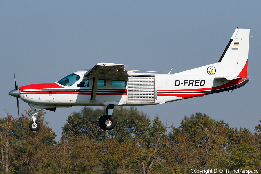BFU Paracadutismo Italia Cessna 208 Caravan I (D-FRED) | Photo 482153