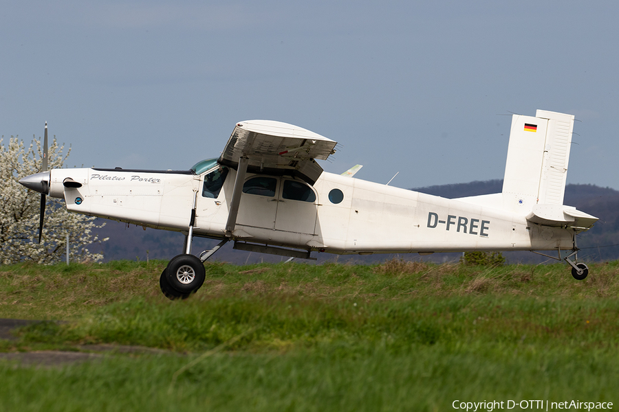 Pullout Skydive Pilatus PC-6/B1-H2 Turbo Porter (D-FREE) | Photo 619703